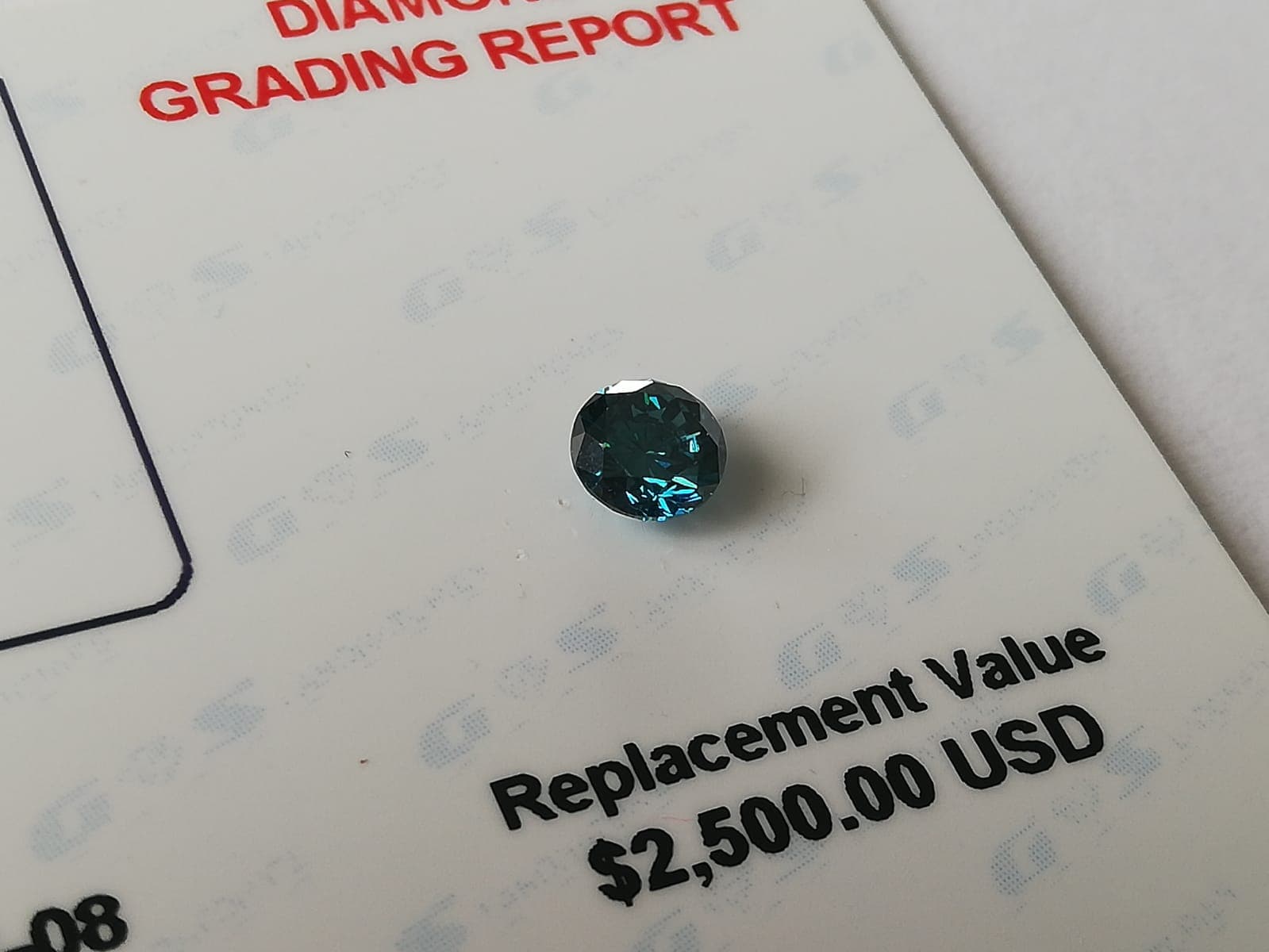 Přírodní diamant o váze 0,65ct thumbnail 3