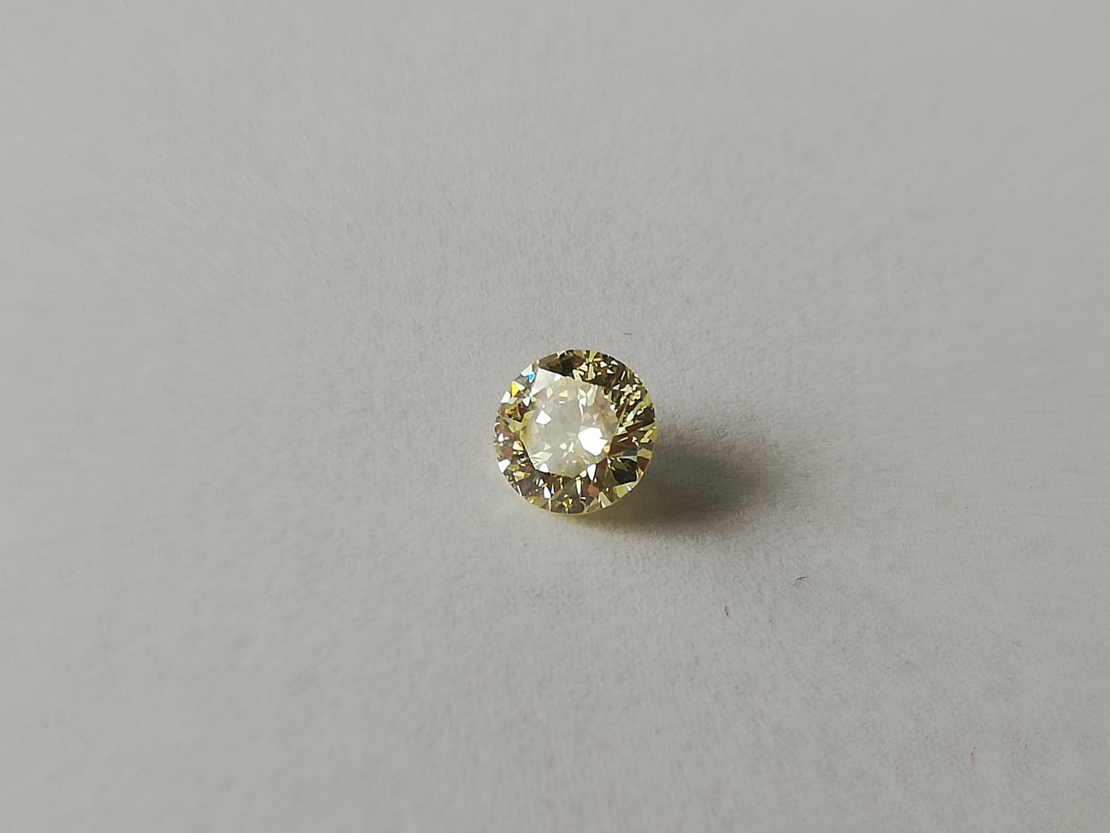 Přírodní diamant o váze 1,03ct - view 1